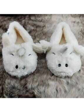 Love At First Sight Unicorn Girls Slippers 12-24 Months Plush White Cozy Indoor